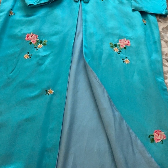 Floral Embroidered Asian Style Coat/Long Tunic - by Red Clouds - Size 40 (Med?) - Picture 6 of 10